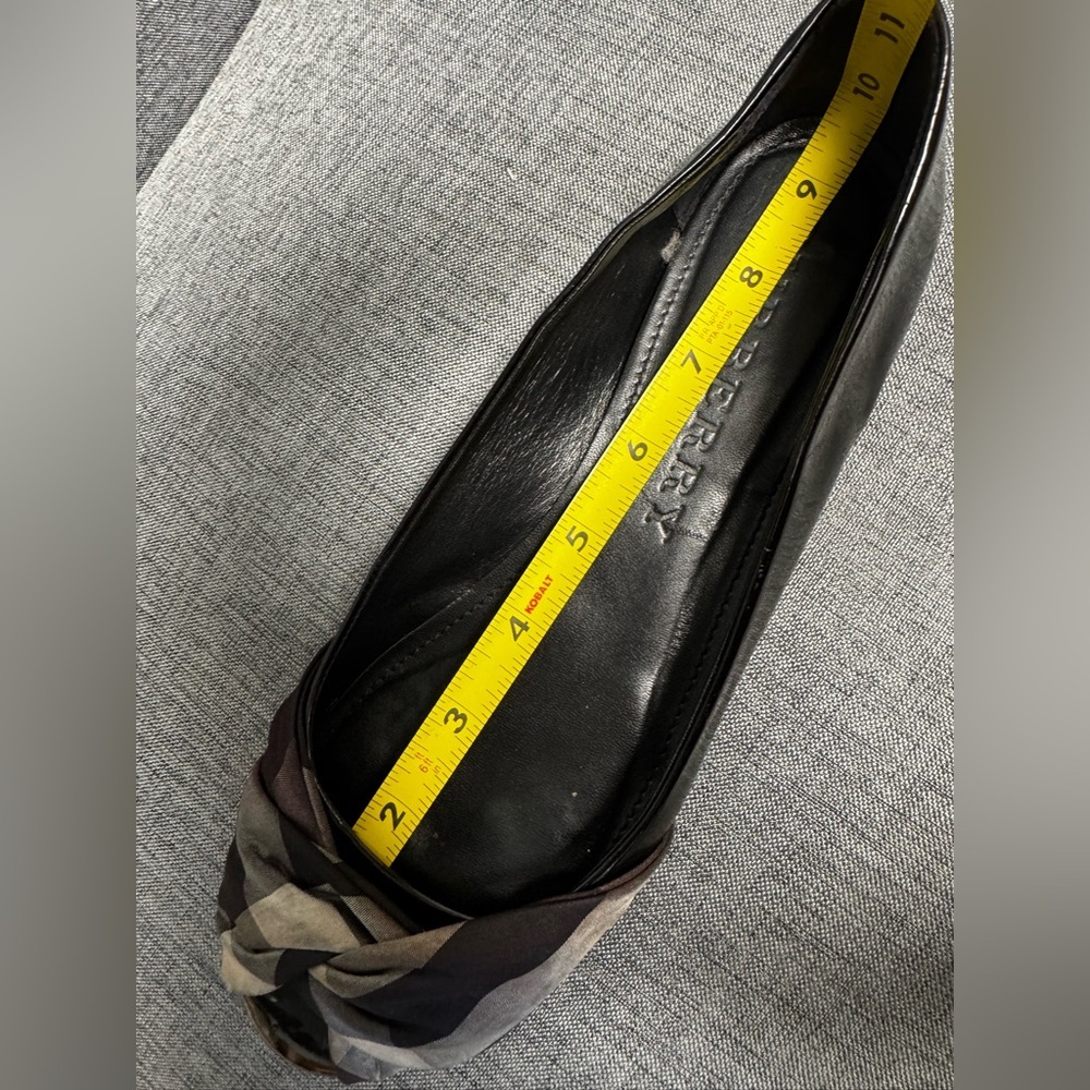 Burberry Black Plaid Knot-Front Ballet Flats - Picture 11 of 15